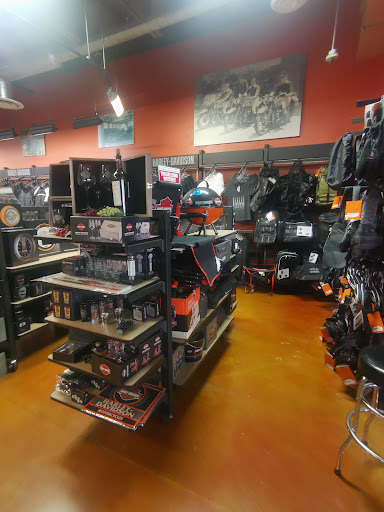 Harley-Davidson Dealer «Bergen County Harley-Davidson (Service Opens 9am)», reviews and photos, 124 Essex St, Rochelle Park, NJ 07662, USA