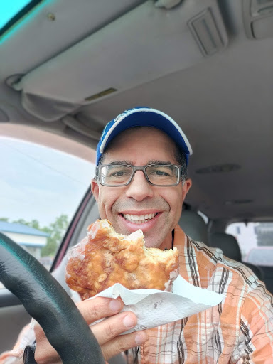 Dessert Shop «Honey Creme Donut Shop», reviews and photos, 514 Vincennes St, New Albany, IN 47150, USA