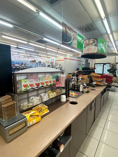 Convenience Store «7-Eleven», reviews and photos, 122 Bloomfield Ave, Bloomfield, NJ 07003, USA