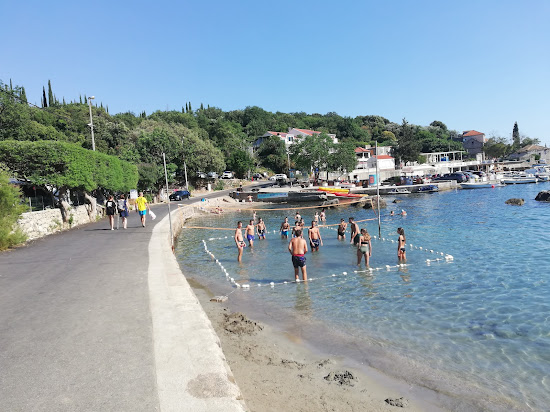 Mikas Molunat Beach