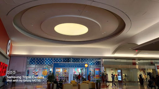 Outlet Mall «The Outlets at Bergen Town Center», reviews and photos, 1 Bergen Town Center, Paramus, NJ 07652, USA