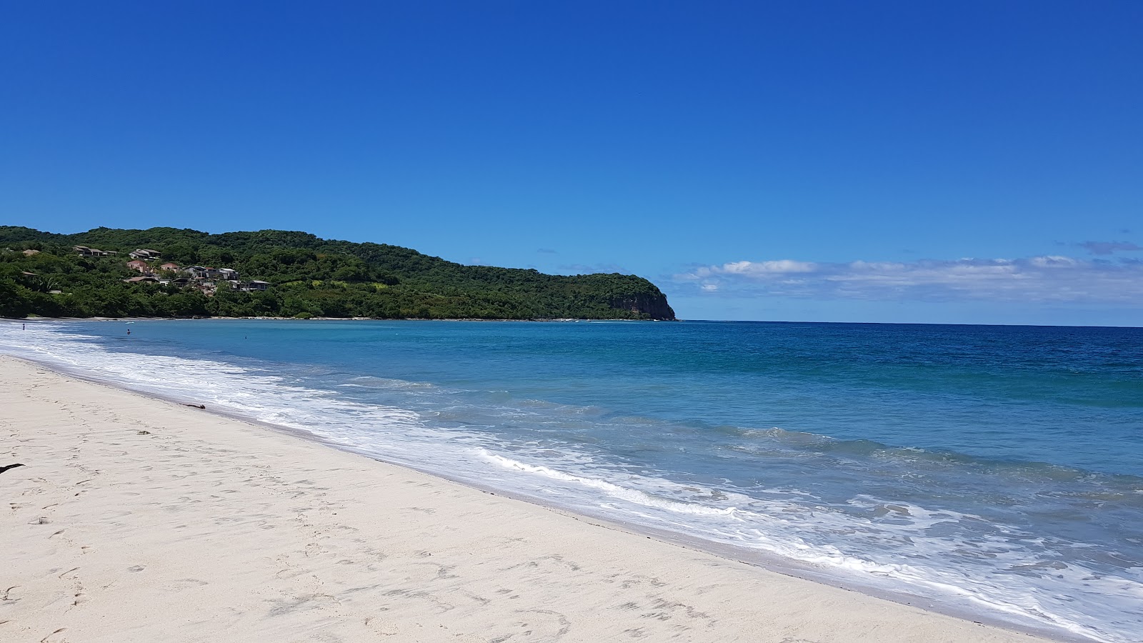 Fotografija Careyeros beach z svetel pesek površino