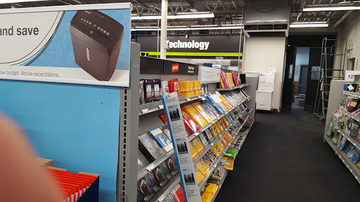 Office Supply Store «Staples», reviews and photos, 2120 SW 32nd Ave, Coral Gables, FL 33145, USA