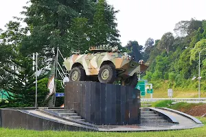 Bandar Tentera Darat Monument image