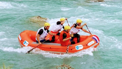 ACTION AVENTURE Canyoning Rafting Gorges du Verdon Castellane