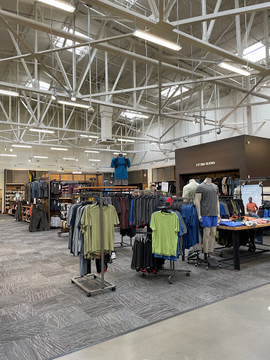 Camping Store «REI», reviews and photos, 2200 Bergen Town Center, Paramus, NJ 07652, USA