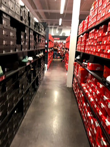 Sporting Goods Store «Nike Factory Store», reviews and photos, 8510 S Cottage Grove Ave, Chicago, IL 60619, USA