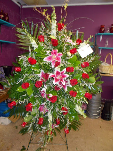 Florist «Heavenly Cakes and Flowers», reviews and photos, 806 N Loop 336 W, Conroe, TX 77301, USA