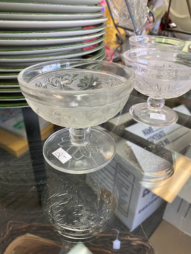 Thrift Store «Alpine Attic Thrift Shop», reviews and photos, 2115 Pacific Coast Hwy, Lomita, CA 90717, USA