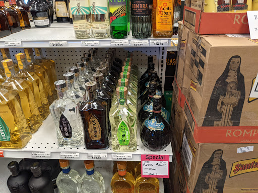 Liquor Store «North Salem Beverage», reviews and photos, 2829 Lancaster Dr NE, Salem, OR 97305, USA