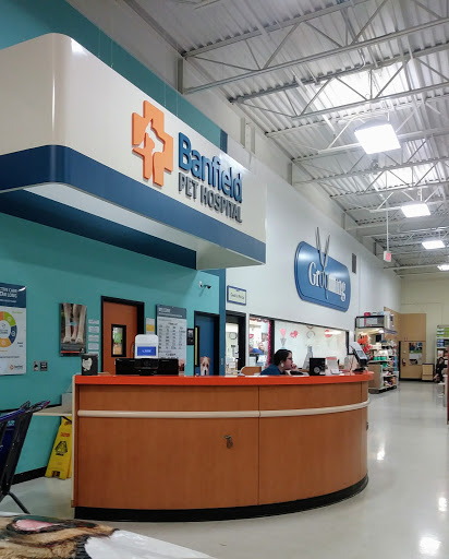 Pet Supply Store «PetSmart», reviews and photos, 2477 Naglee Rd, Tracy, CA 95304, USA
