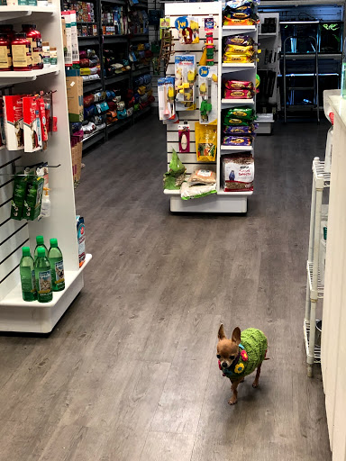 Pet Supply Store «Sonoma Pet and Aquatics», reviews and photos, 201 W Napa St #7, Sonoma, CA 95476, USA