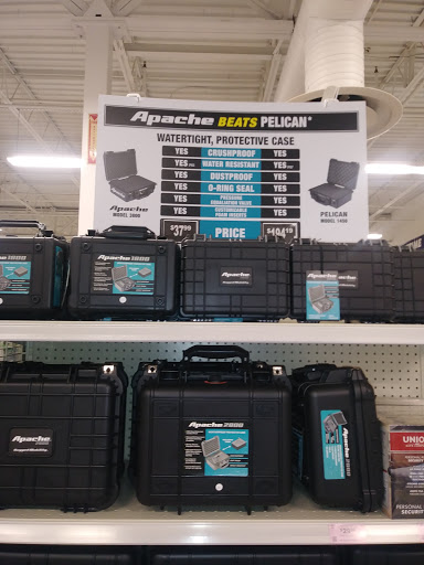 Hardware Store «Harbor Freight Tools», reviews and photos, 2901 Whipple Ave NW, Canton, OH 44708, USA