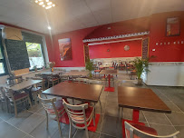Atmosphère du Restaurant marocain Restaurant EL MANSOUR à Saint-Laurent-sur-Saône - n°2