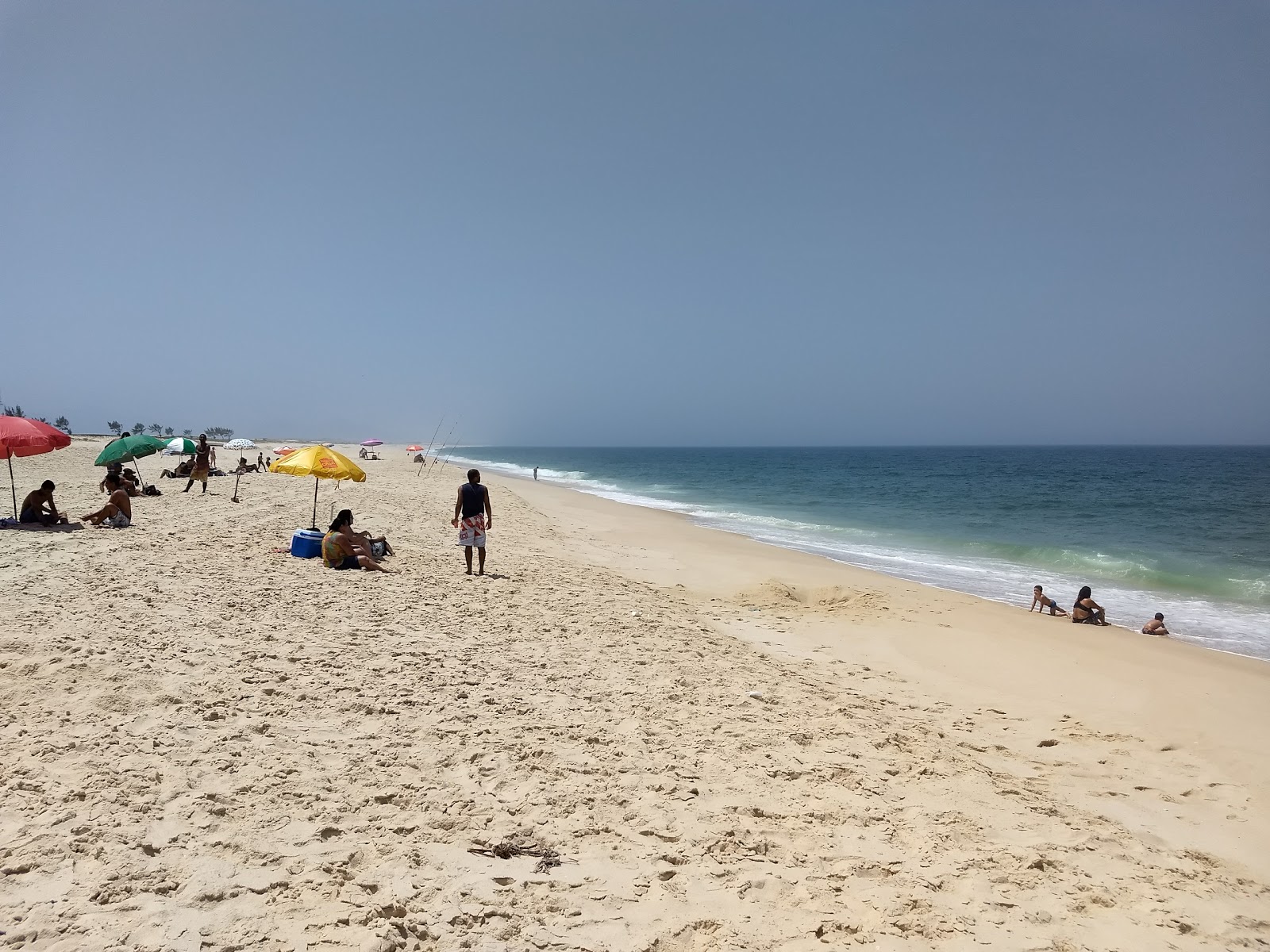 Praia da Aeronautica'in fotoğrafı parlak ince kum yüzey ile