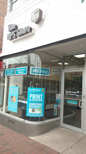 Shipping and Mailing Service «The UPS Store», reviews and photos, 10 Bond St, Great Neck, NY 11021, USA