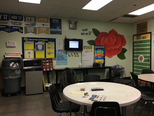 Electronics Store «Best Buy», reviews and photos, 30701 Gratiot Ave, Roseville, MI 48066, USA