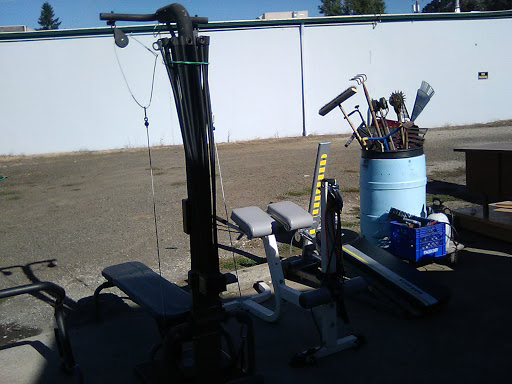 Thrift Store «Albany Helping Hands Thrift Store», reviews and photos, 705 SE 1st Ave, Albany, OR 97321, USA