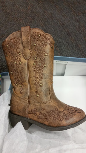 Shoe Store «Shoe Carnival», reviews and photos, 529 W 23rd St, Panama City, FL 32405, USA