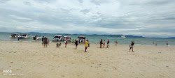 Foto de Tab Po Beach com relativamente limpo nível de limpeza