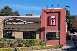 Taco Bell image