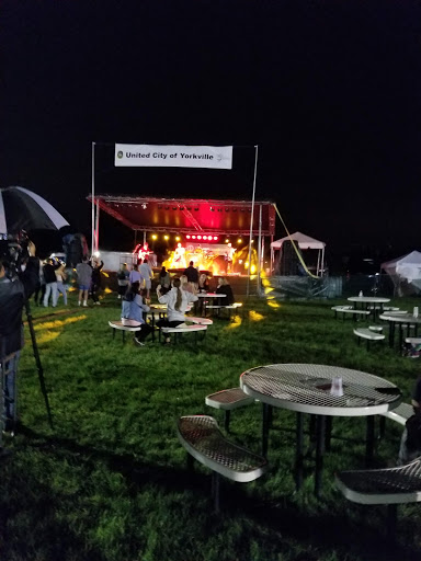 Park «Beecher Center», reviews and photos, 901 Game Farm Rd, Yorkville, IL 60560, USA