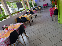 Atmosphère du Restaurant créole Restaurant le Chocas à Entre-Deux - n°2
