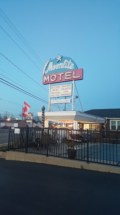 Photos of Moonlite Motel Niagara Falls