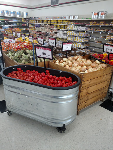 Grocery Store «J & J Foods», reviews and photos, 1075 Jesse Jewell Pkwy, Gainesville, GA 30501, USA