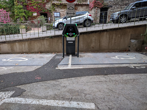 Borne de recharge de véhicules électriques Mouv'Elec Charging Station La Garde-Freinet
