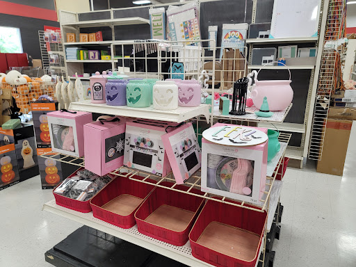 Craft Store «Michaels», reviews and photos, 1455 University Dr, Burlington, NC 27215, USA