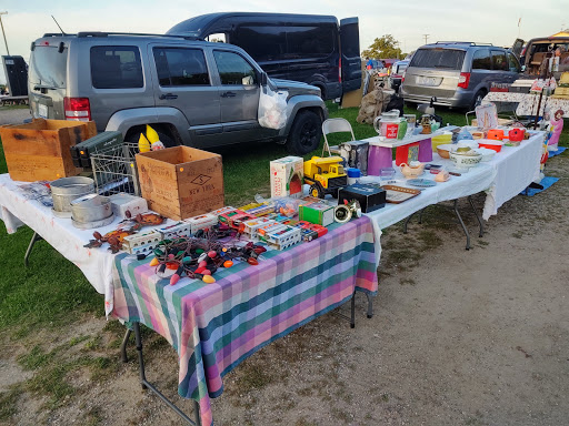 Flea Market «Armada Flea Market», reviews and photos, 25381 Armada Ridge Rd, Richmond, MI 48062, USA