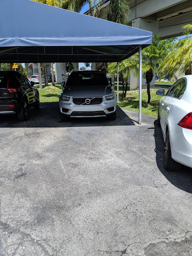 Car Dealer «Deel Volvo», reviews and photos, 3650 Bird Rd, Miami, FL 33133, USA
