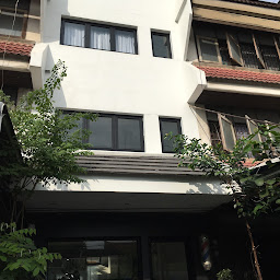 Chateau Hotel & Apartments