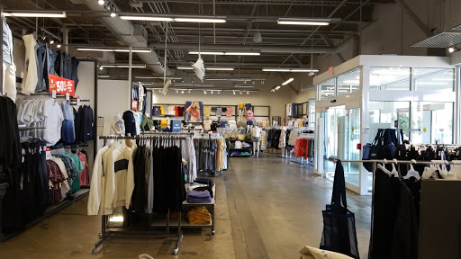 Clothing Store «Old Navy», reviews and photos, 697 Hillside Avenue, New Hyde Park, NY 11040, USA