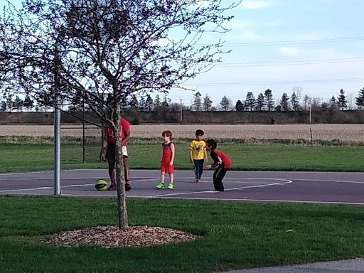 Park «Tuscany Trail Park», reviews and photos, 445 Grape Vine Trail, Oswego, IL 60543, USA