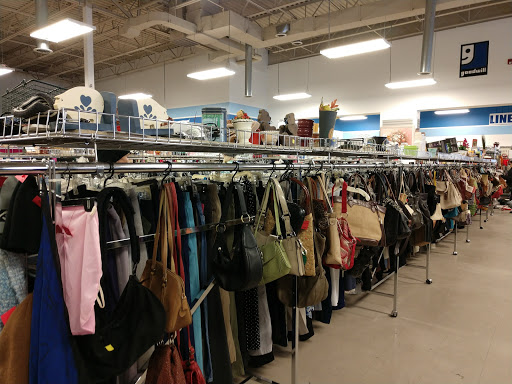 Thrift Store «Fort Gratiot Goodwill SCC Store», reviews and photos