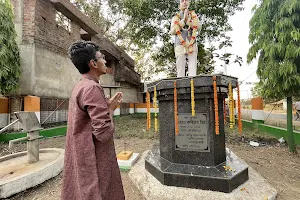 Kashi Nath Mishra Statue image