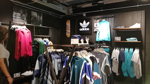 Messi clothing shops in Mexico City