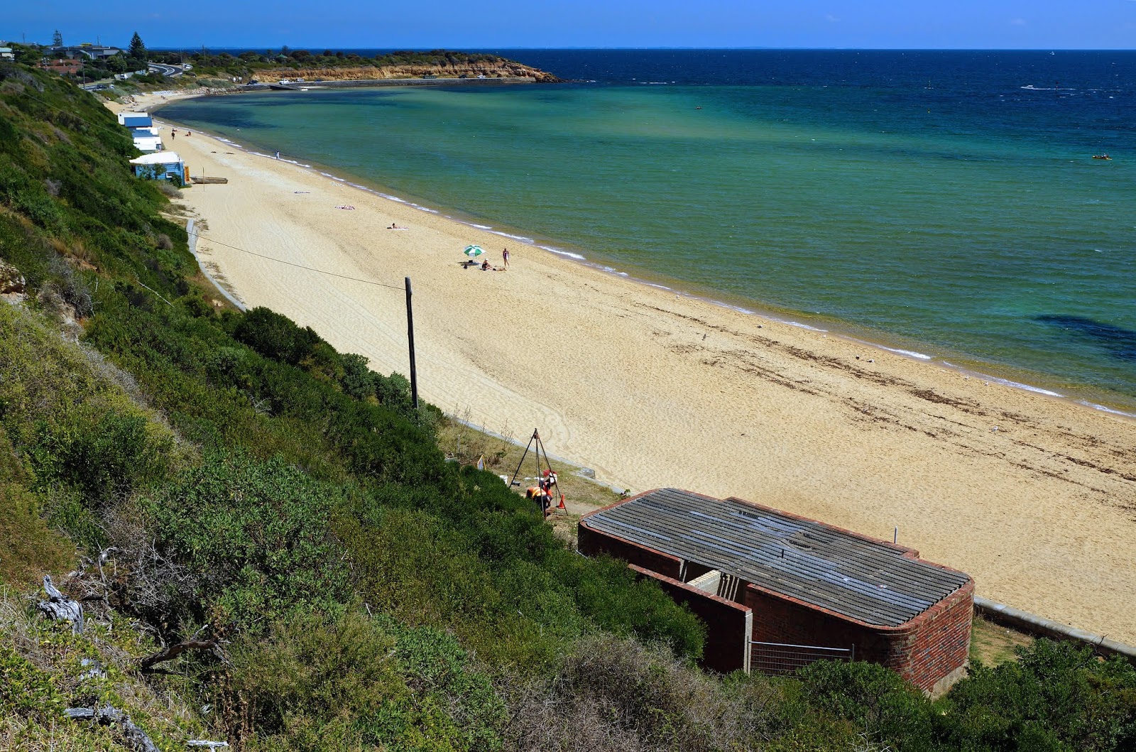 Φωτογραφία του Mornington Peninsula Beach με επίπεδο καθαριότητας πολύ καθαρό