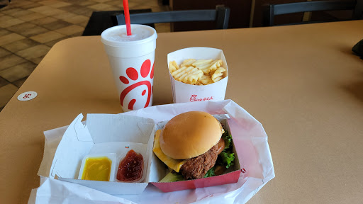 Fast Food Restaurant «Chick-fil-A», reviews and photos, 301 E Loop Rd, Wheaton, IL 60189, USA