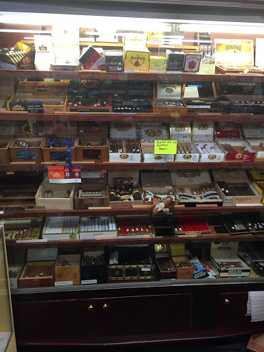 Tobacco Shop «Tobacco Hut», reviews and photos, 1917 Broadway, Everett, WA 98201, USA