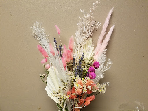 Florist «Country Village Florist and Gifts, Inc.», reviews and photos, 212 E Main St, East Islip, NY 11730, USA