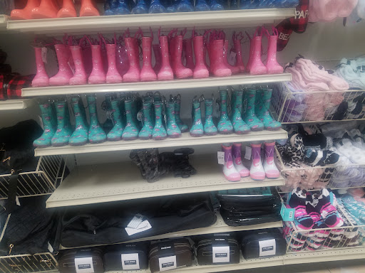 Variety Store «Five Below», reviews and photos, 23853 Eureka Rd, Taylor, MI 48180, USA