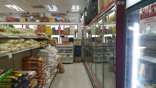 Indian Grocery Store «INDIA MARKET & SUPER EYEBROW THREADING», reviews and photos, 5203 Elkhorn Blvd, Sacramento, CA 95842, USA