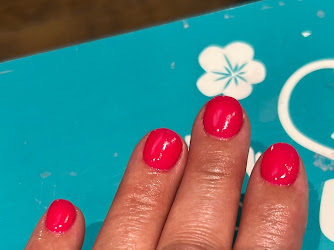 Lucky Nails & Spa