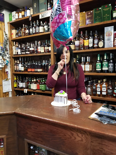 Liquor Store «B&S WINE AND SPIRITS», reviews and photos, 152 Wyckoff Ave, Brooklyn, NY 11237, USA