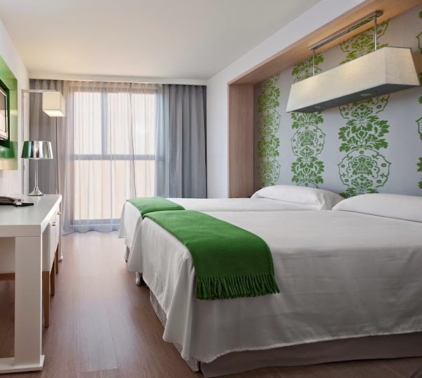 Imagen de DoubleTree by Hilton Hotel Girona (2 de 17)
