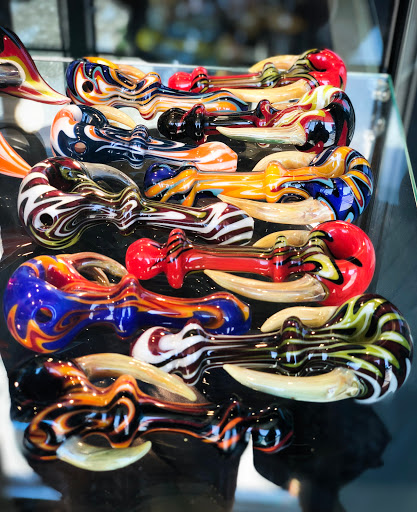 Tobacco Shop «Headz Up LLC», reviews and photos, 2037 State Rd, Cuyahoga Falls, OH 44223, USA