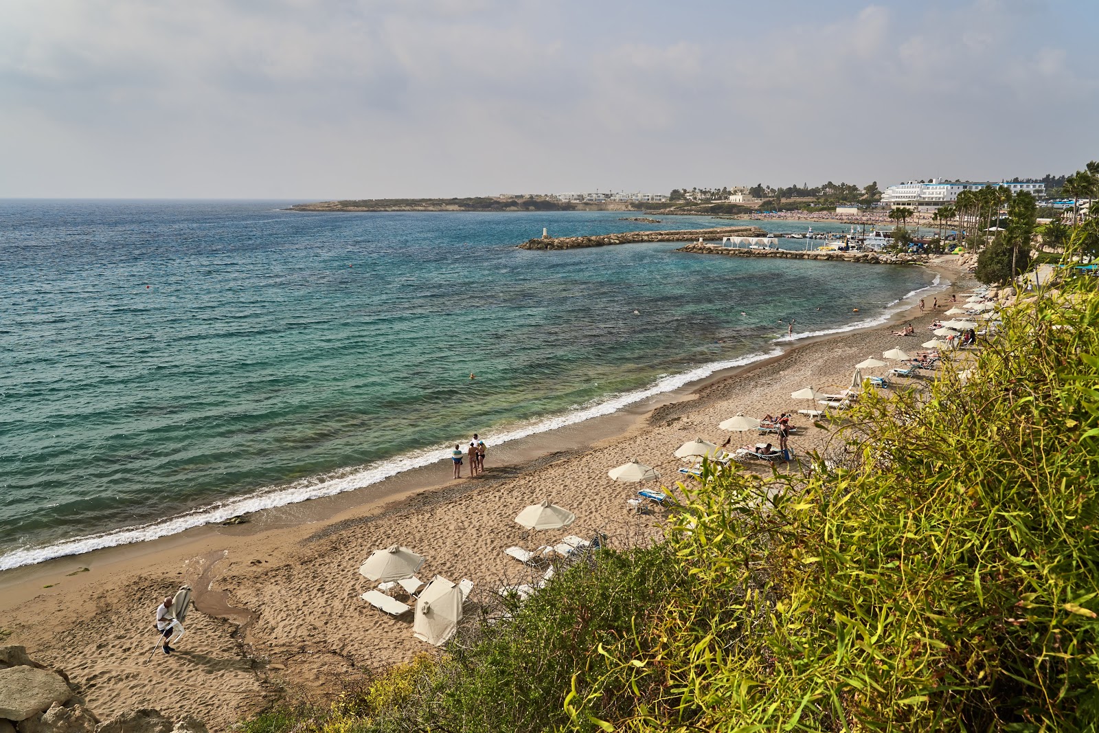Fotografie cu Coral Beach parțial zona hotelieră